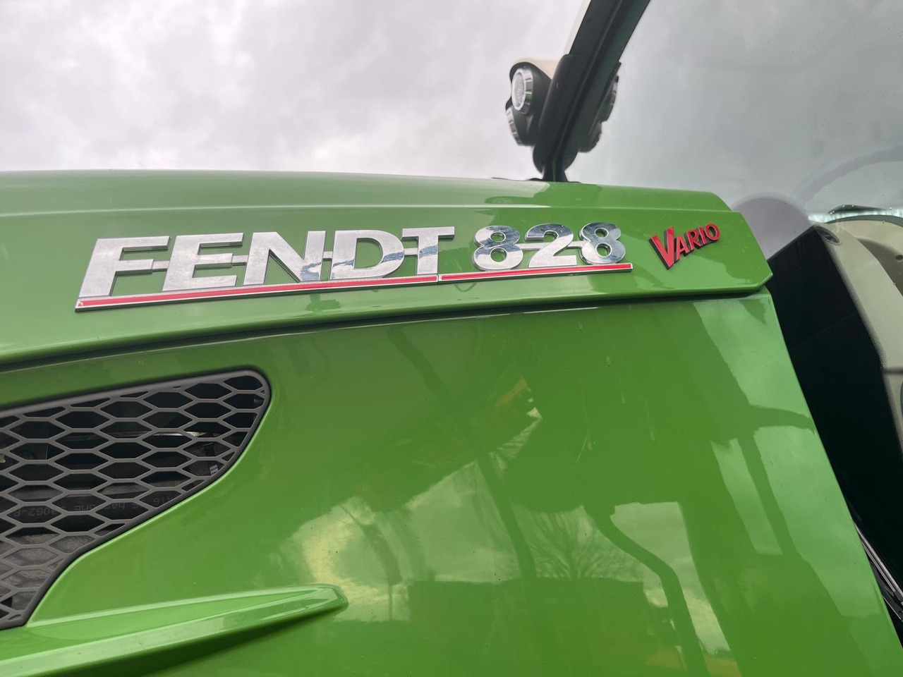 Fendt 828 Vario ProfiPlus Garantie - Tractor agricol: Foto 3 Fendt 828 Vario ProfiPlus Garantie - Tractor agricol: Foto 3