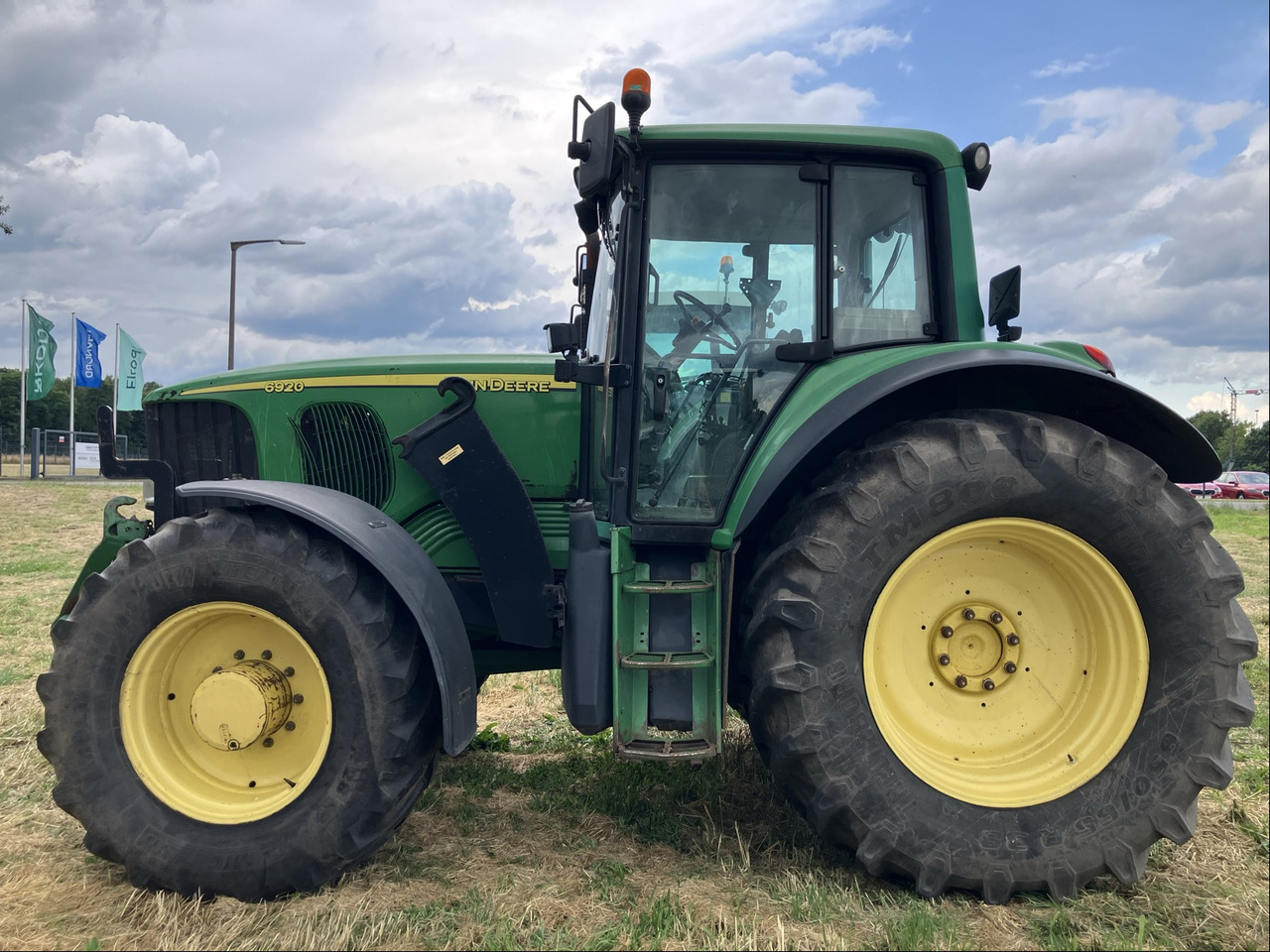 John Deere 6920 Auto Quad - Tractor agricol: Foto 1 John Deere 6920 Auto Quad - Tractor agricol: Foto 1
