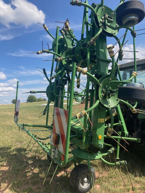 Krone KW 8.82/8 - Maşină de întors fânul: Foto 4 Krone KW 8.82/8 - Maşină de întors fânul: Foto 4