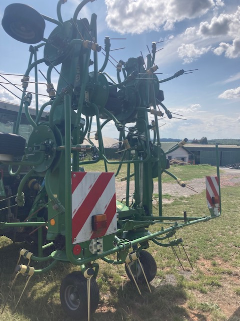 Krone KW 8.82/8 - Maşină de întors fânul: Foto 3 Krone KW 8.82/8 - Maşină de întors fânul: Foto 3