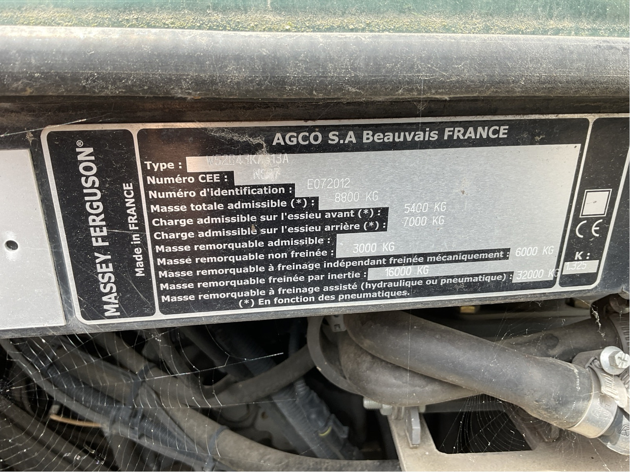 Massey Ferguson 6614 Dyna 6 - Tractor agricol: Foto 2 Massey Ferguson 6614 Dyna 6 - Tractor agricol: Foto 2