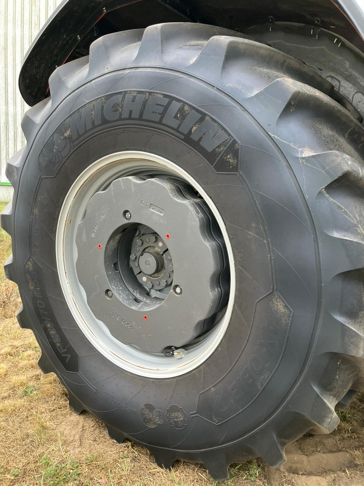 Massey Ferguson 8S.305 Dyna-VT EXCLUSIVE - Tractor agricol: Foto 4 Massey Ferguson 8S.305 Dyna-VT EXCLUSIVE - Tractor agricol: Foto 4