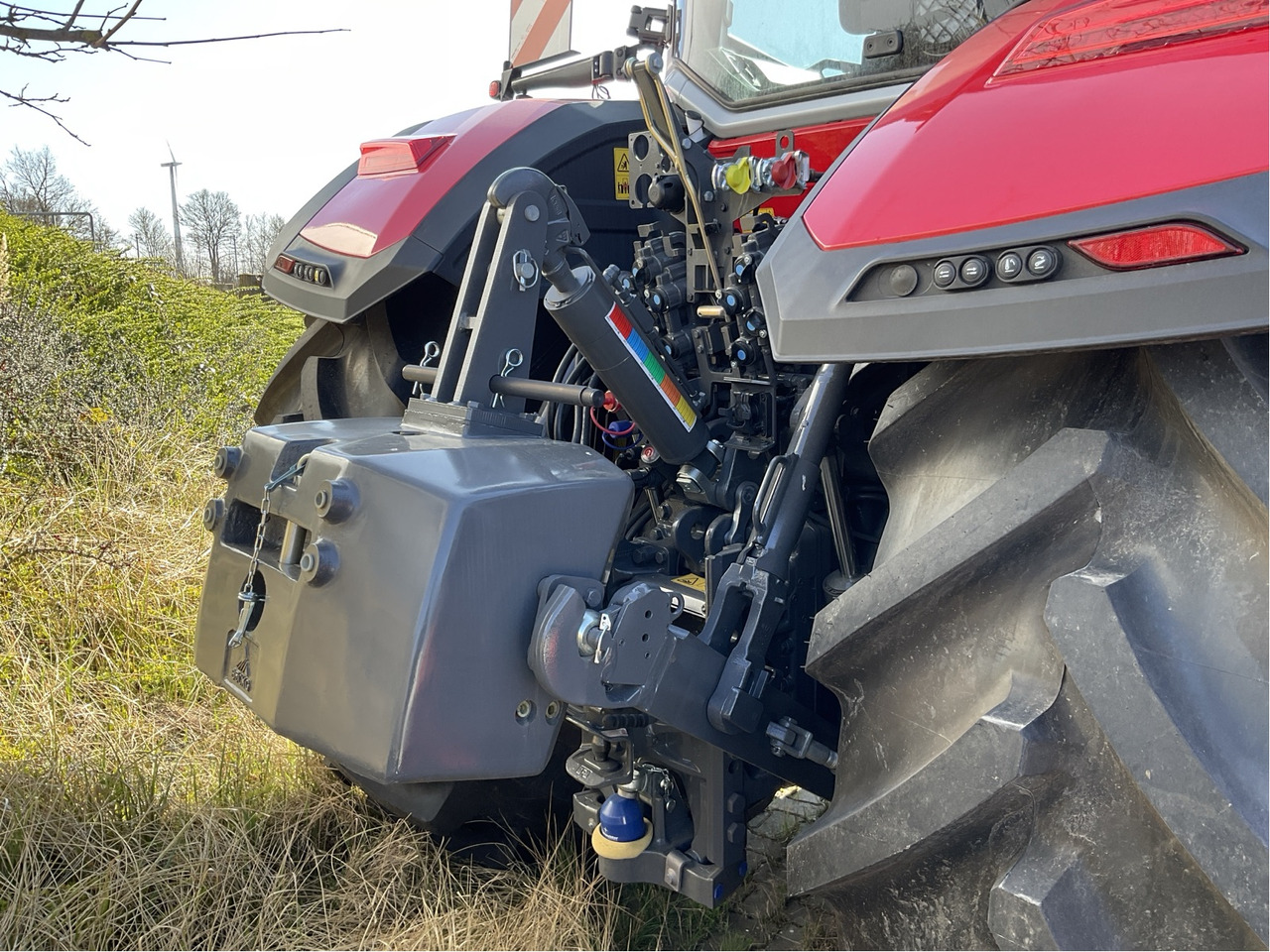 Massey Ferguson 8S.305 Dyna-VT EXCLUSIVE - Tractor agricol: Foto 3 Massey Ferguson 8S.305 Dyna-VT EXCLUSIVE - Tractor agricol: Foto 3