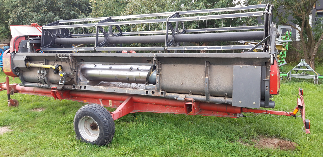 Massey Ferguson Beta 7260 - Combină de recoltat cereale: Foto 3 Massey Ferguson Beta 7260 - Combină de recoltat cereale: Foto 3