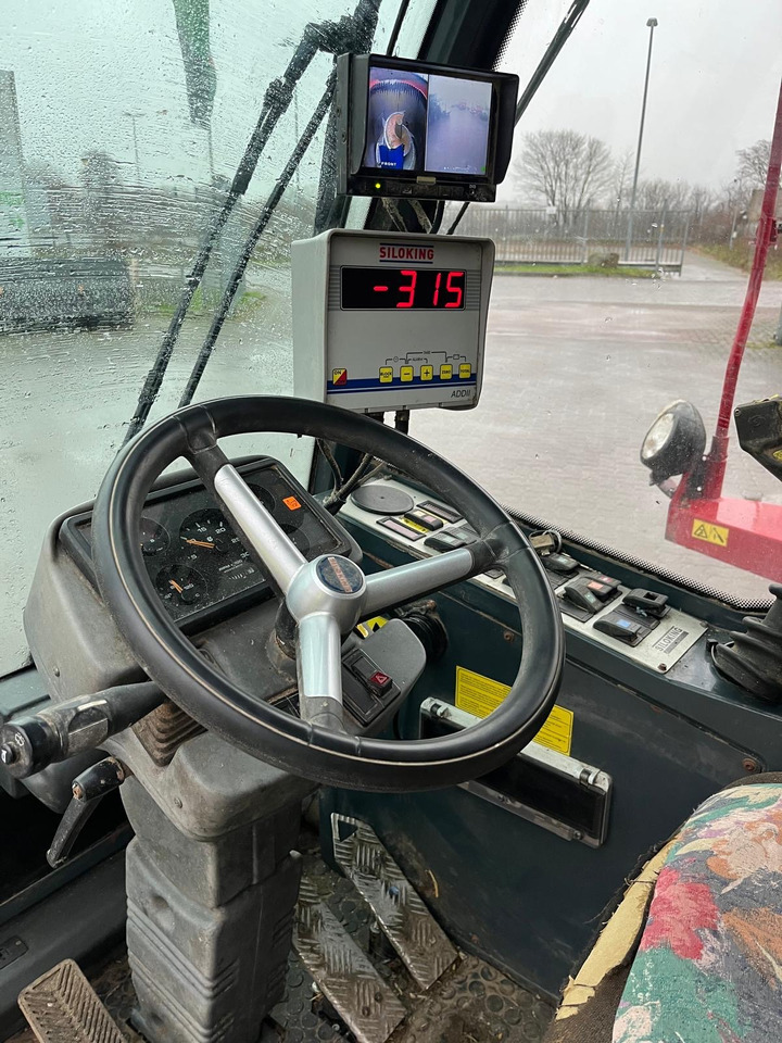 Mayer Siloking Selbstfahrer 13m³ - Remorcă distribuit furaje: Foto 3 Mayer Siloking Selbstfahrer 13m³ - Remorcă distribuit furaje: Foto 3