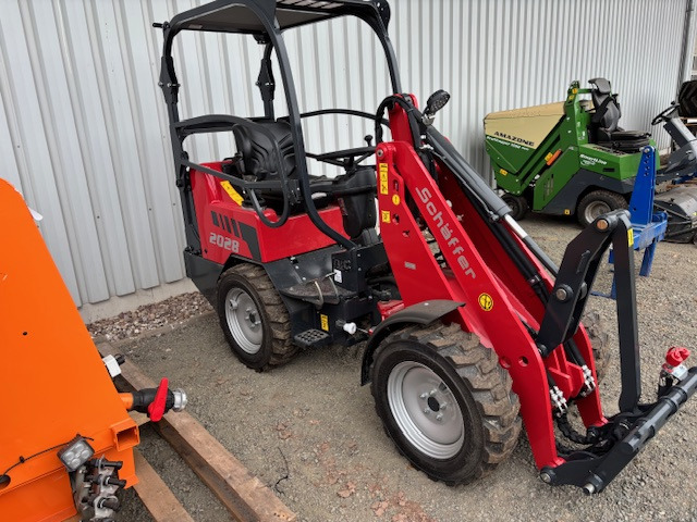 Schäffer Hoflader 2028-2 - Încărcător frontal pe pneuri: Foto 4 Schäffer Hoflader 2028-2 - Încărcător frontal pe pneuri: Foto 4