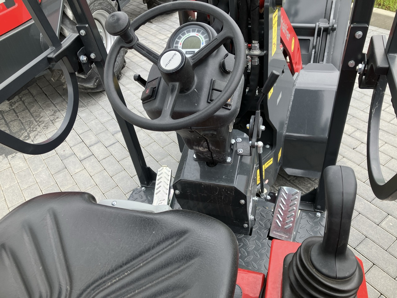 Schäffer Hoflader Typ 1622 - Încărcător frontal pe pneuri: Foto 4 Schäffer Hoflader Typ 1622 - Încărcător frontal pe pneuri: Foto 4