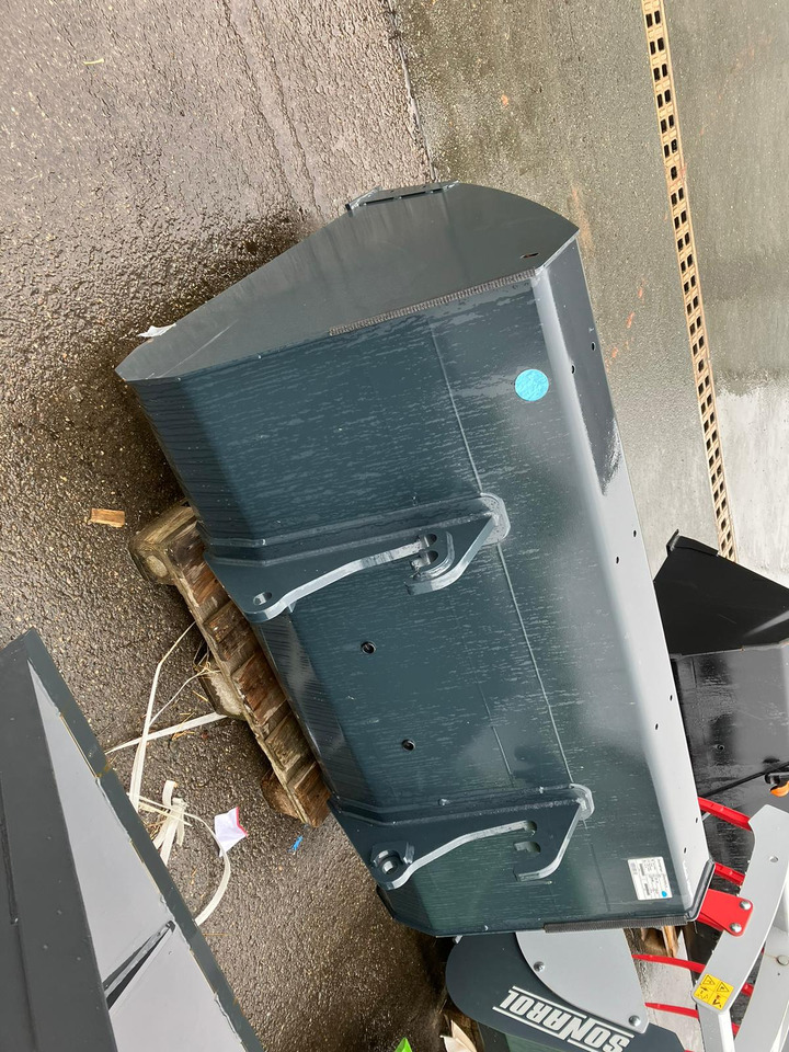 Schäffer Universalschaufel 1,50m - Utilaje de creştere vite: Foto 2 Schäffer Universalschaufel 1,50m - Utilaje de creştere vite: Foto 2