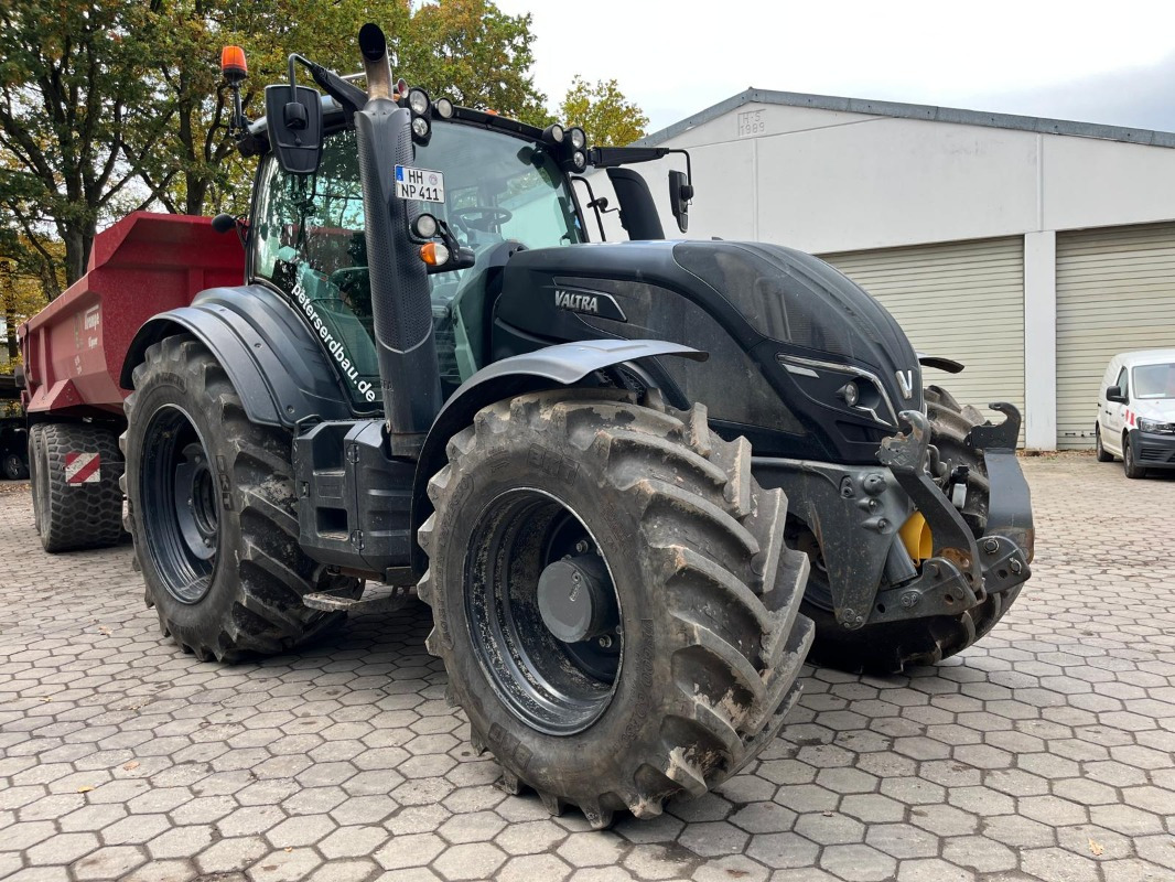 Valtra T214 Direct TwinTrac - Tractor agricol: Foto 1 Valtra T214 Direct TwinTrac - Tractor agricol: Foto 1