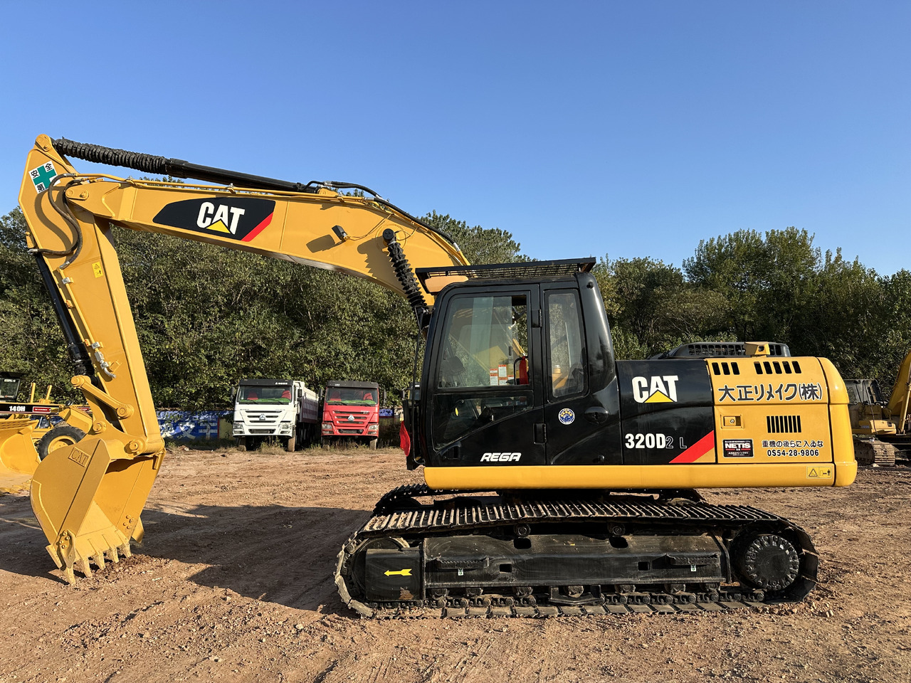 CATERPILLAR 320DL - Excavator pe şenile: Foto 1 CATERPILLAR 320DL - Excavator pe şenile: Foto 1
