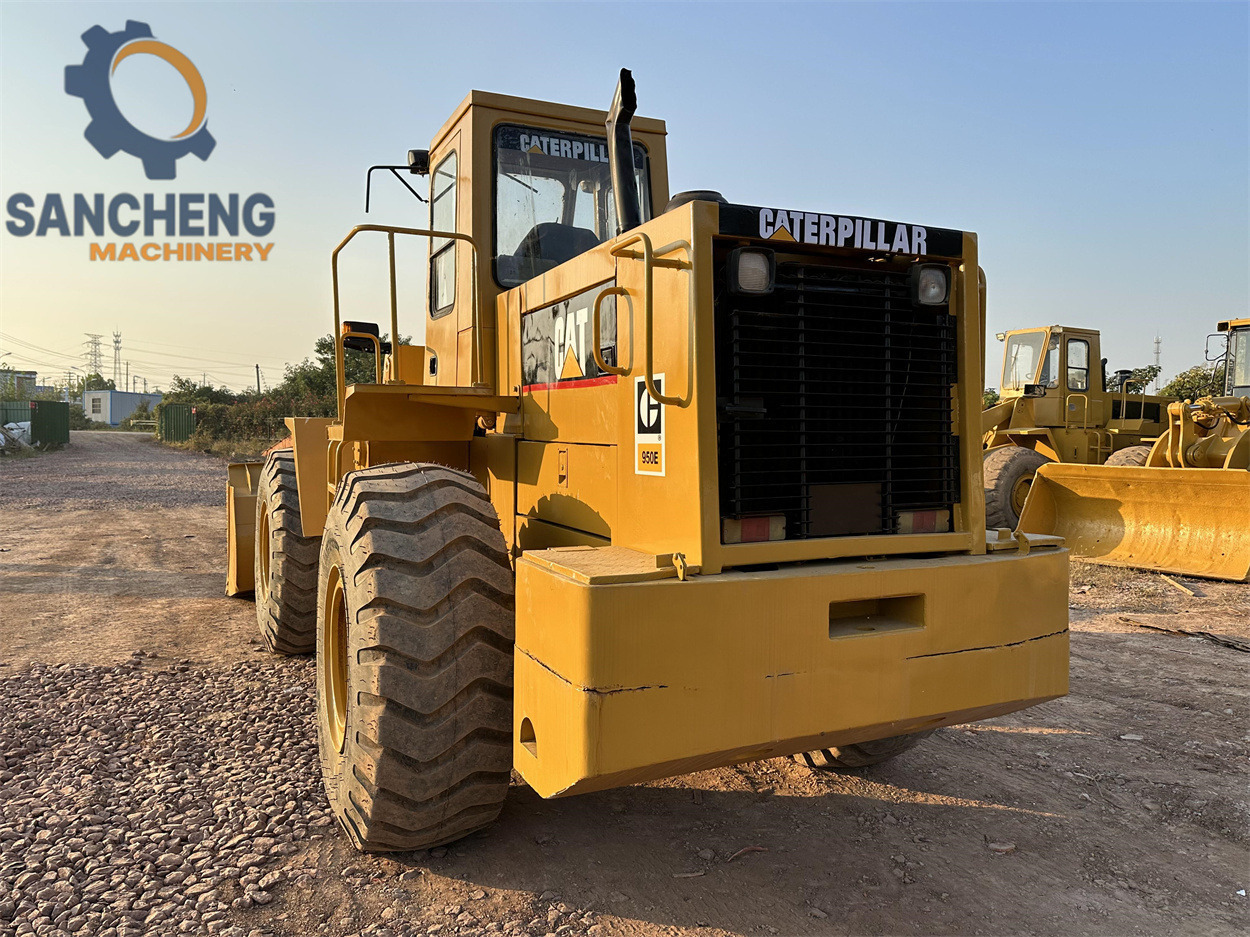 CATERPILLAR 950E - Încărcător frontal pe pneuri: Foto 5 CATERPILLAR 950E - Încărcător frontal pe pneuri: Foto 5