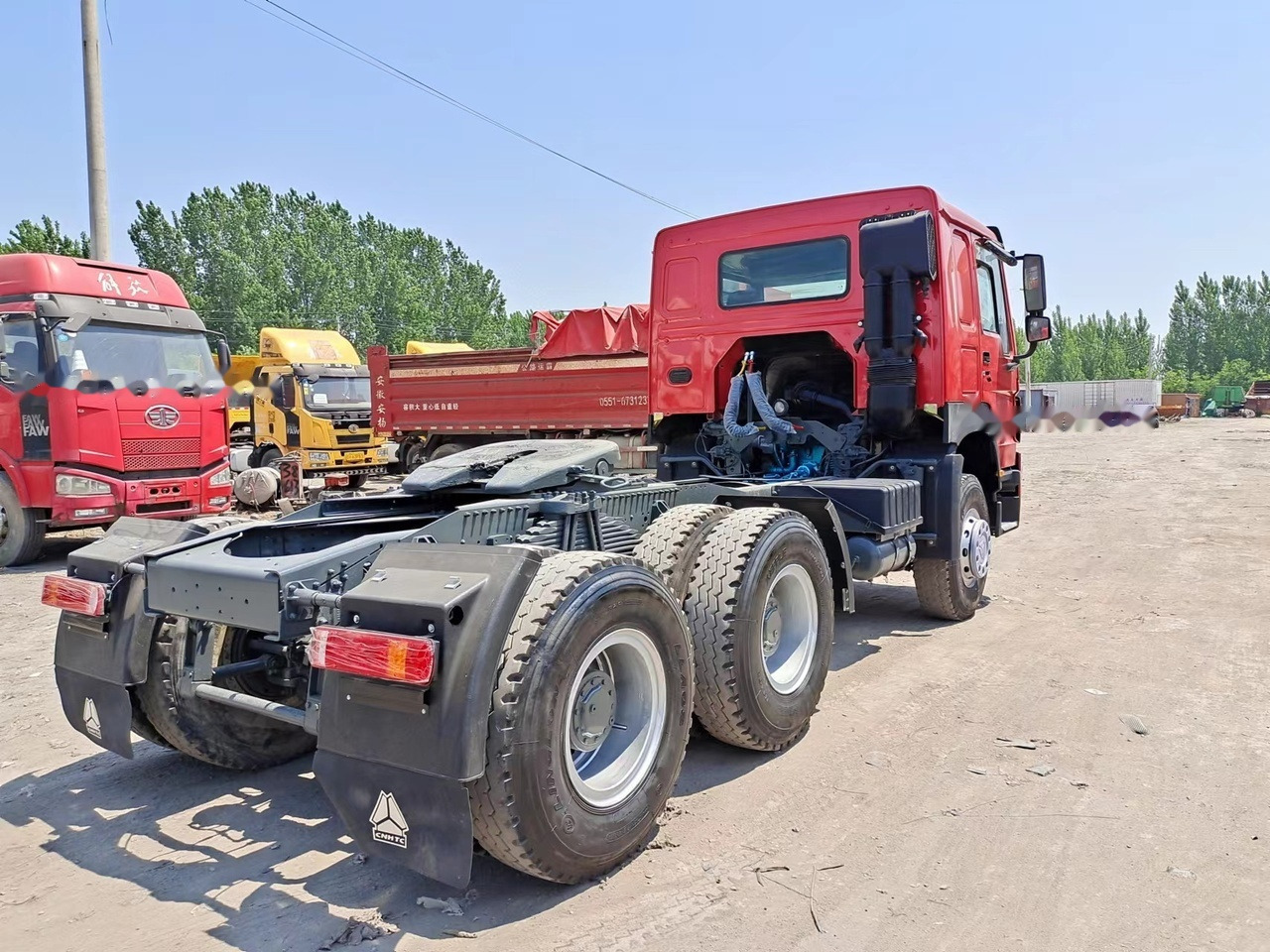 SINOTRUK Howo tractor unit 420hp 6x4 - Cap tractor: Foto 4 SINOTRUK Howo tractor unit 420hp 6x4 - Cap tractor: Foto 4