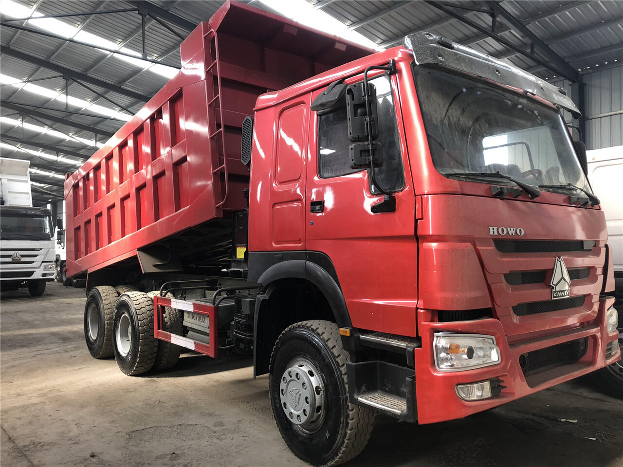 SINOTRUK Howo Dump truck 371 - Camion basculantă: Foto 1 SINOTRUK Howo Dump truck 371 - Camion basculantă: Foto 1