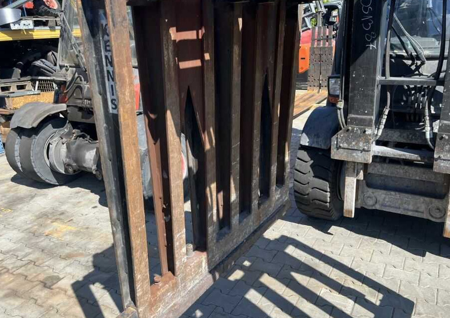 Kennis HV 8157 - Clemă pentru Stivuitor: Foto 1 Kennis HV 8157 - Clemă pentru Stivuitor: Foto 1