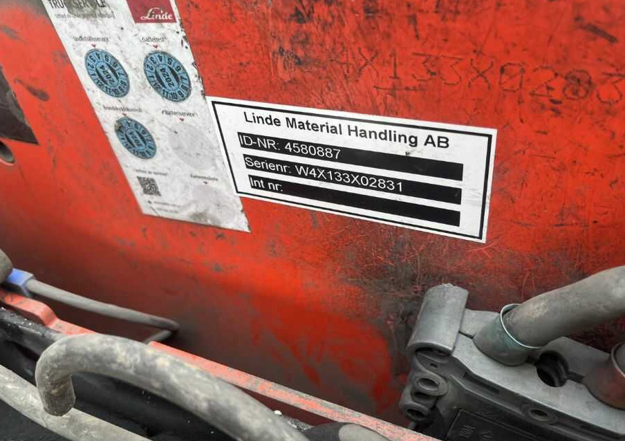 Linde D12HPAP - Transpalet la mare înălţime: Foto 4 Linde D12HPAP - Transpalet la mare înălţime: Foto 4