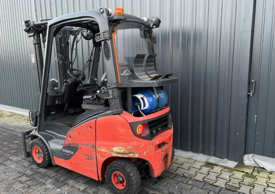 Linde H16T-01 - Stivuitor GPL: Foto 3 Linde H16T-01 - Stivuitor GPL: Foto 3