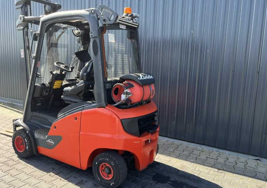 Linde H20T-01 - Stivuitor GPL: Foto 3 Linde H20T-01 - Stivuitor GPL: Foto 3
