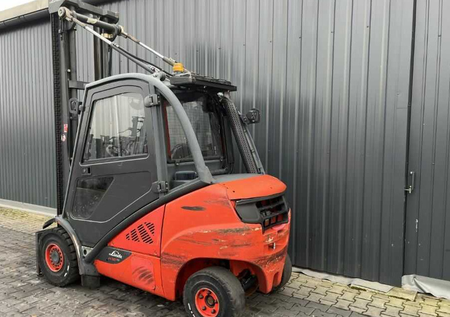 Linde H30D-02 - Stivuitor diesel: Foto 3 Linde H30D-02 - Stivuitor diesel: Foto 3