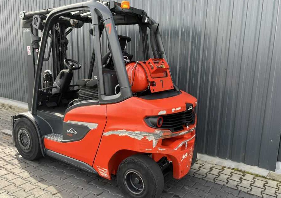 Linde H35T-01 - Stivuitor GPL: Foto 3 Linde H35T-01 - Stivuitor GPL: Foto 3