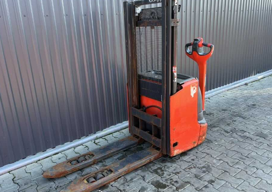 Linde L12L - Transpalet la mare înălţime: Foto 1 Linde L12L - Transpalet la mare înălţime: Foto 1