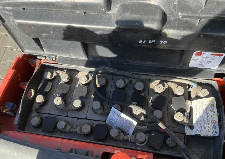 Linde L12L - Transpalet la mare înălţime: Foto 4 Linde L12L - Transpalet la mare înălţime: Foto 4