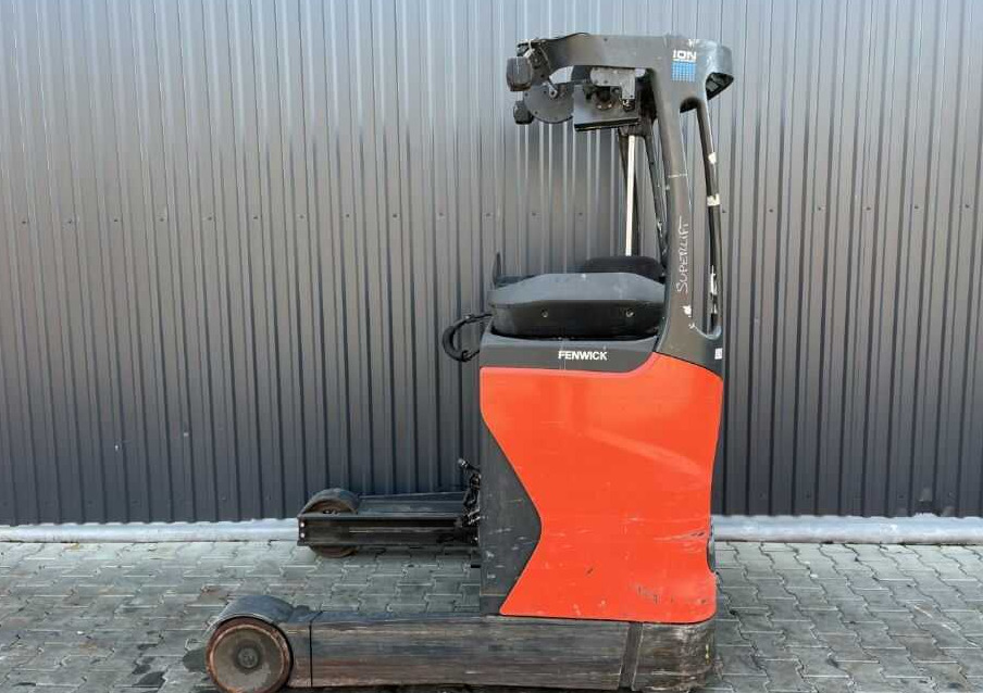 Linde R14-01 - Stivuitor cu catarg retractabil: Foto 2 Linde R14-01 - Stivuitor cu catarg retractabil: Foto 2