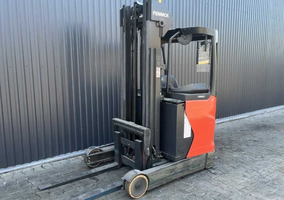 Linde R14-01 - Stivuitor cu catarg retractabil: Foto 1 Linde R14-01 - Stivuitor cu catarg retractabil: Foto 1