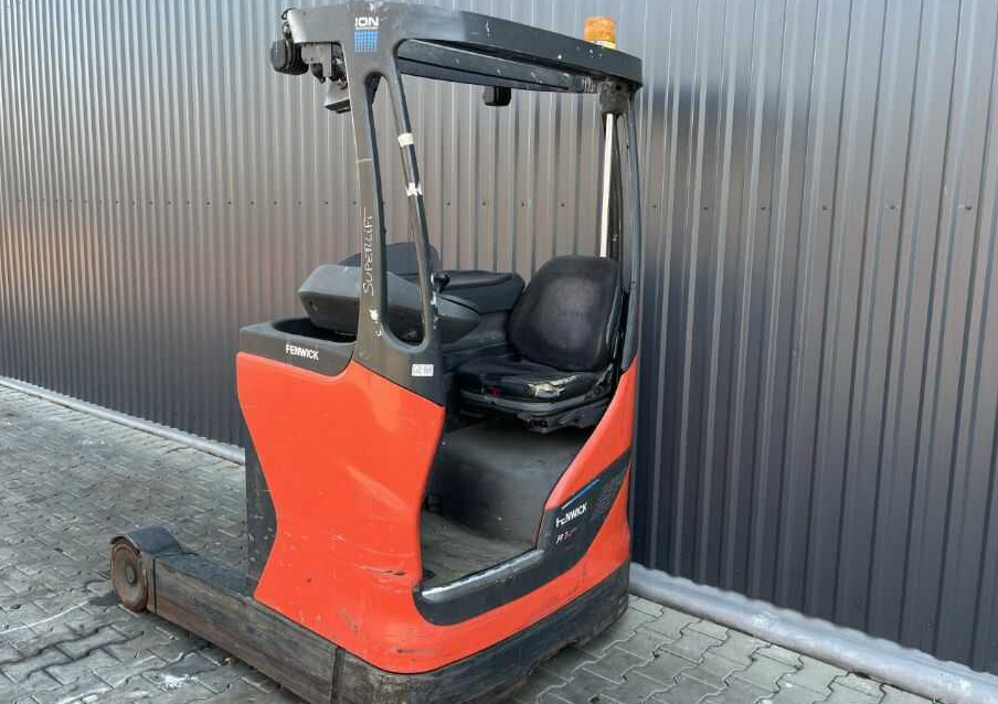 Linde R14-01 - Stivuitor cu catarg retractabil: Foto 3 Linde R14-01 - Stivuitor cu catarg retractabil: Foto 3