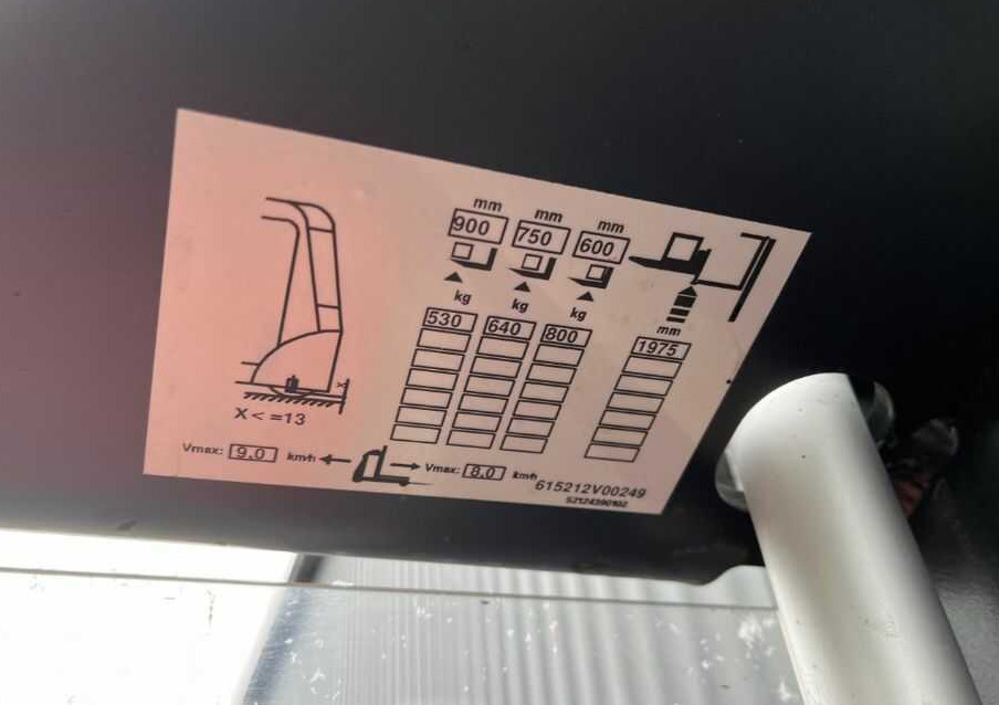 Linde V10-02 - Stivuitorul selector: Foto 5 Linde V10-02 - Stivuitorul selector: Foto 5