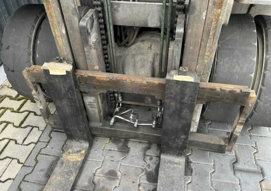 Nissan W1F4A45Y - Stivuitor diesel: Foto 1 Nissan W1F4A45Y - Stivuitor diesel: Foto 1