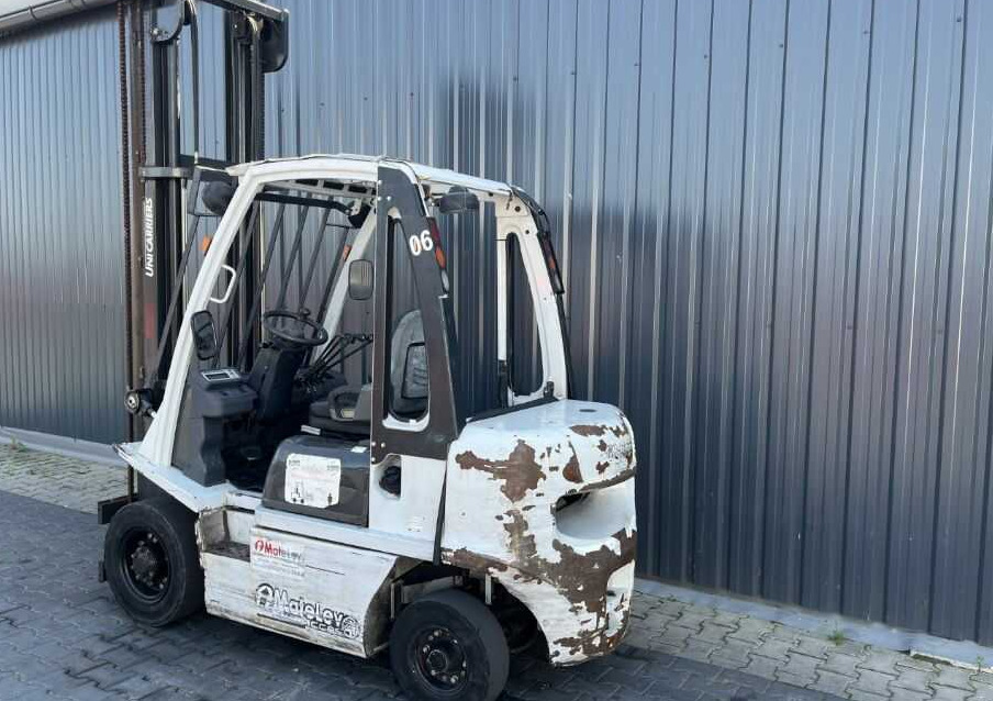 Nissan Y1D2A25Q - Stivuitor diesel: Foto 3 Nissan Y1D2A25Q - Stivuitor diesel: Foto 3