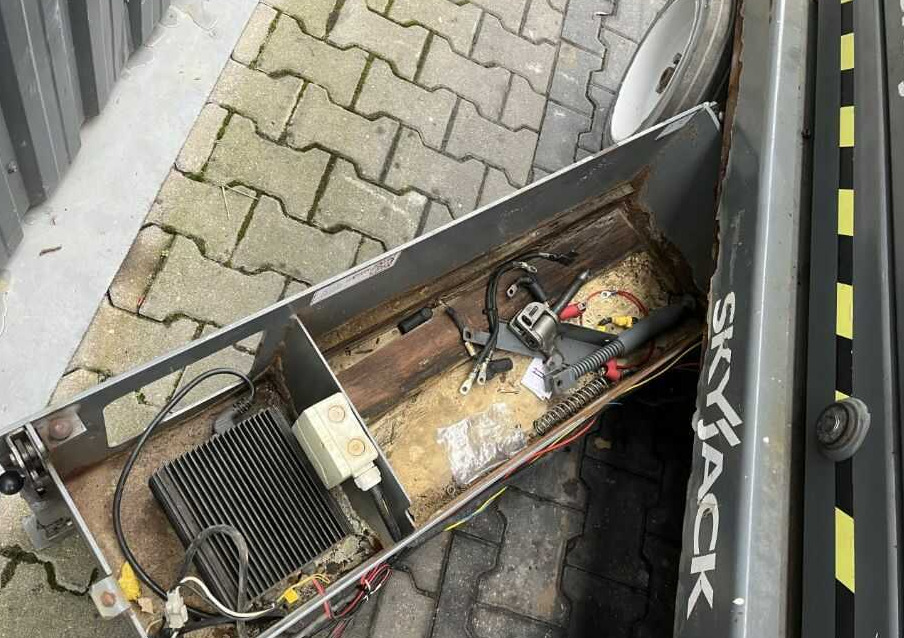 Skyjack SJ III 4626 - Platforma foarfeca: Foto 5 Skyjack SJ III 4626 - Platforma foarfeca: Foto 5