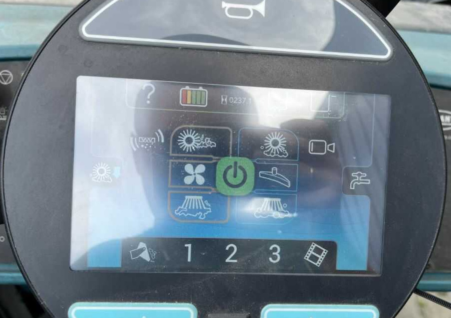 Tennant M17 - Aspirator industrial: Foto 5 Tennant M17 - Aspirator industrial: Foto 5