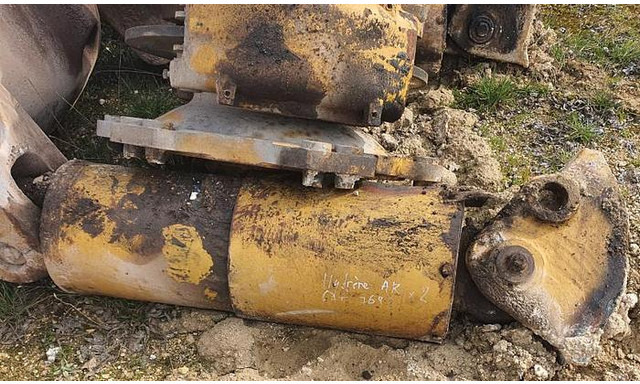 Caterpillar HG/08 VERRIN BENNE 769C 769D 771C 771D - - Suspensie: Foto 1 Caterpillar HG/08 VERRIN BENNE 769C 769D 771C 771D - - Suspensie: Foto 1