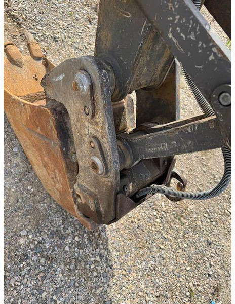 Mecalac 6MCR - Excavator pe şenile: Foto 5 Mecalac 6MCR - Excavator pe şenile: Foto 5