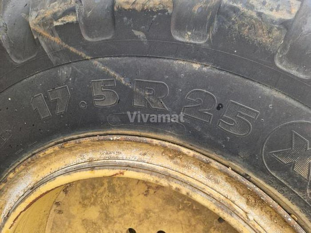 Michelin 17,5 R 25 Xmine D2 - Anvelope și jante: Foto 2 Michelin 17,5 R 25 Xmine D2 - Anvelope și jante: Foto 2
