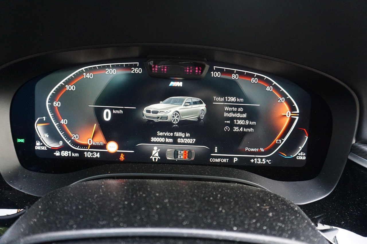 BMW 530 xDrive Touríng - Mașină break: Foto 3 BMW 530 xDrive Touríng - Mașină break: Foto 3