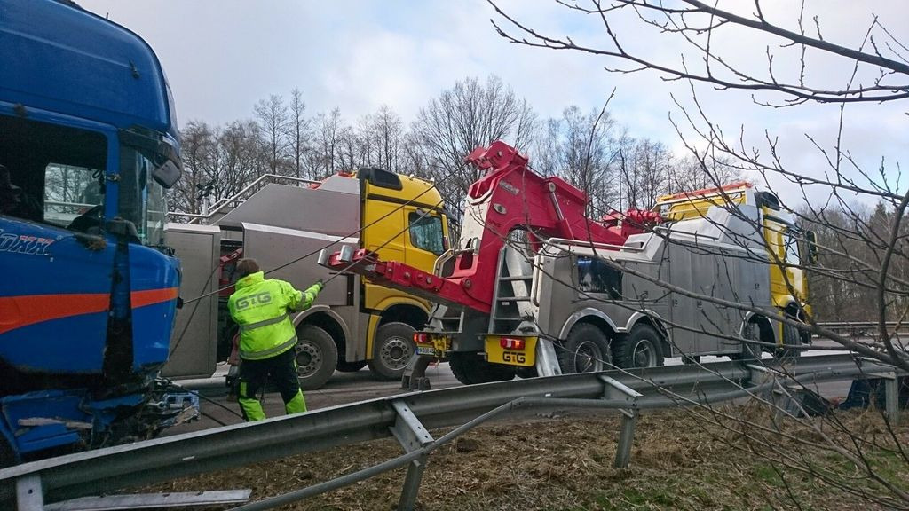 Mercedes-Benz Arocs 8x8 4153 G&G Wrecker Mercedes-Benz Arocs 8x8 4153 G&G Wrecker - Maşină de tractare: Foto 5 Mercedes-Benz Arocs 8x8 4153 G&G Wrecker Mercedes-Benz Arocs 8x8 4153 G&G Wrecker - Maşină de tractare: Foto 5