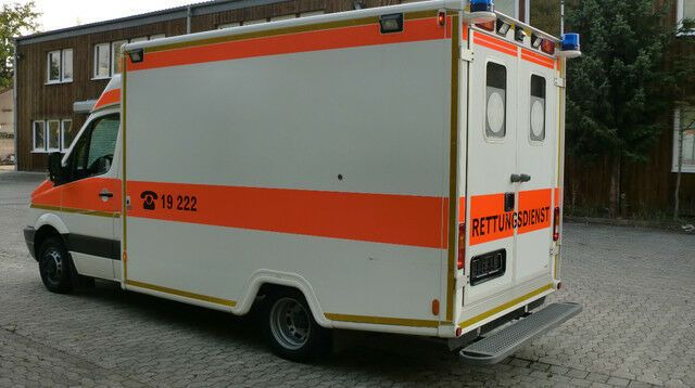 Mercedes-Benz Sprinter 516 CDI /on Stock / Mercedes-Benz Sprinter 516 CDI /on Stock / - Ambulanță: Foto 5 Mercedes-Benz Sprinter 516 CDI /on Stock / Mercedes-Benz Sprinter 516 CDI /on Stock / - Ambulanță: Foto 5