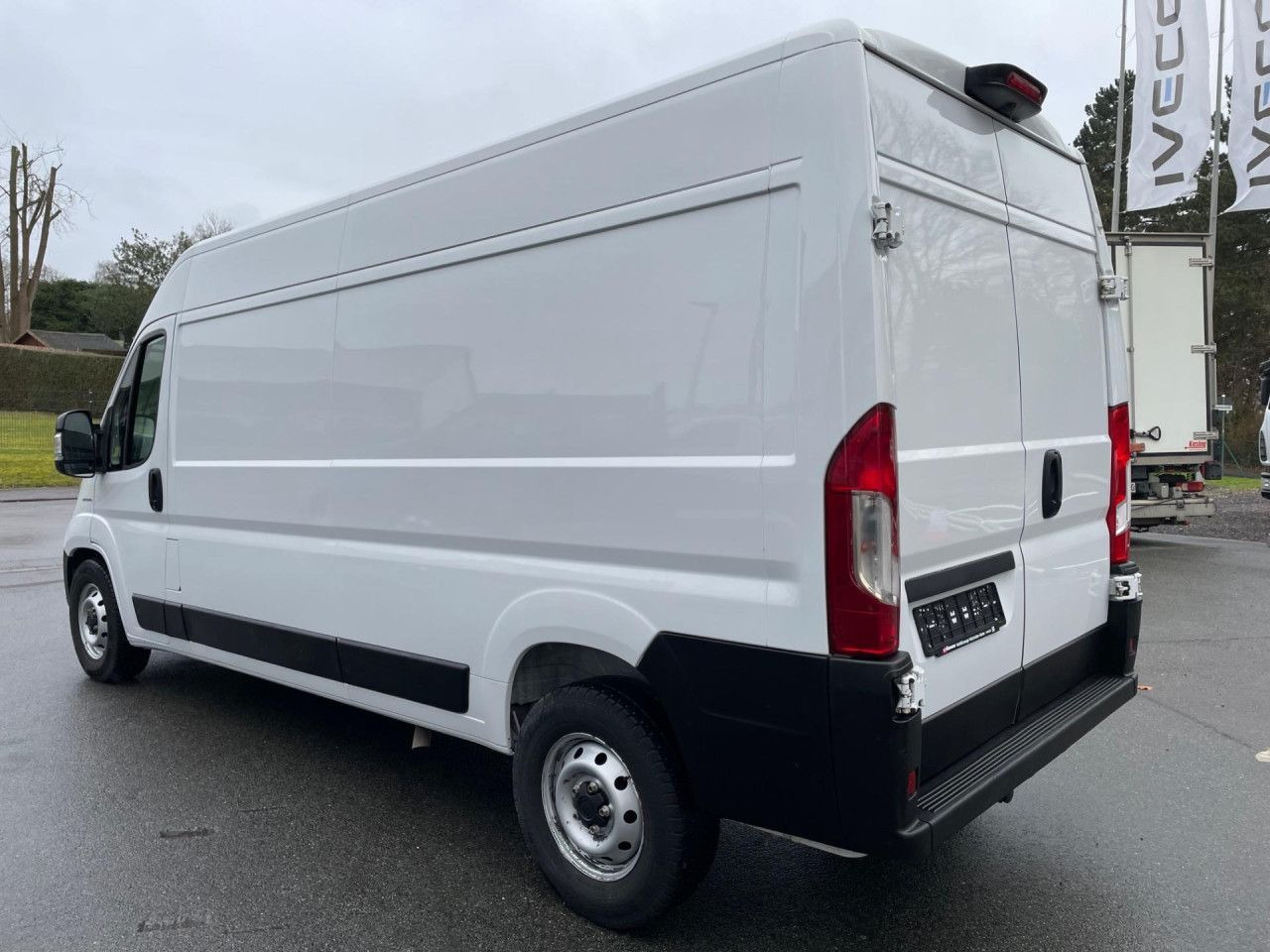 Fiat Ducato 35 180-MJet L4H2 Euro6 Klima AHK Navi ZV - Dubă: Foto 5 Fiat Ducato 35 180-MJet L4H2 Euro6 Klima AHK Navi ZV - Dubă: Foto 5