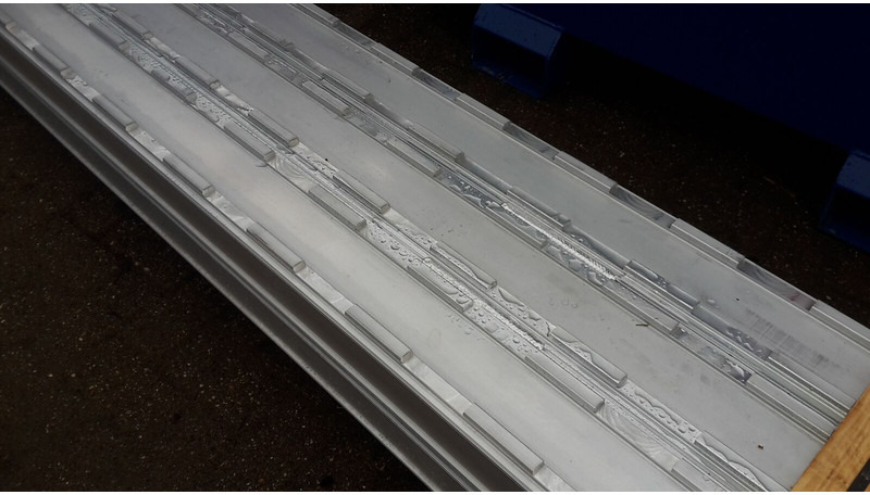 Aluminium rijplanken - Rampă de încărcare: Foto 3 Aluminium rijplanken - Rampă de încărcare: Foto 3