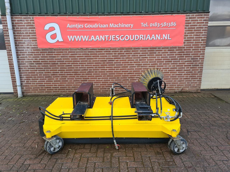 MTS bezem met lepel insteek - Perie: Foto 1 MTS bezem met lepel insteek - Perie: Foto 1