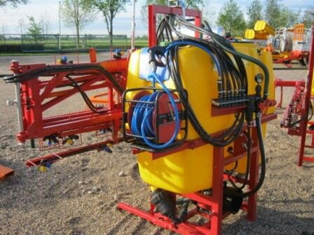 Veldspuit - Maşină de erbicidat purtata: Foto 5 Veldspuit - Maşină de erbicidat purtata: Foto 5