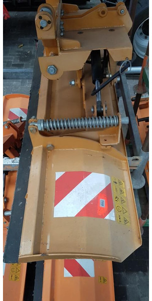 Ss-220 - Maşină pentru prelucrarea solului: Foto 1 Ss-220 - Maşină pentru prelucrarea solului: Foto 1