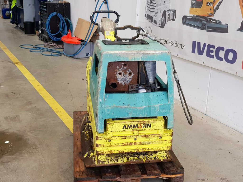 Ammann APH 6530 Rüttelplatte / 539kg / 2018 / Diesel Ammann APH 6530 Rüttelplatte / 539kg / 2018 / Diesel - Placă compactoare: Foto 4 Ammann APH 6530 Rüttelplatte / 539kg / 2018 / Diesel Ammann APH 6530 Rüttelplatte / 539kg / 2018 / Diesel - Placă compactoare: Foto 4