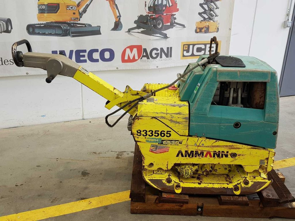 Ammann APH 6530 Rüttelplatte / 539kg / 2018 / Diesel Ammann APH 6530 Rüttelplatte / 539kg / 2018 / Diesel - Placă compactoare: Foto 2 Ammann APH 6530 Rüttelplatte / 539kg / 2018 / Diesel Ammann APH 6530 Rüttelplatte / 539kg / 2018 / Diesel - Placă compactoare: Foto 2
