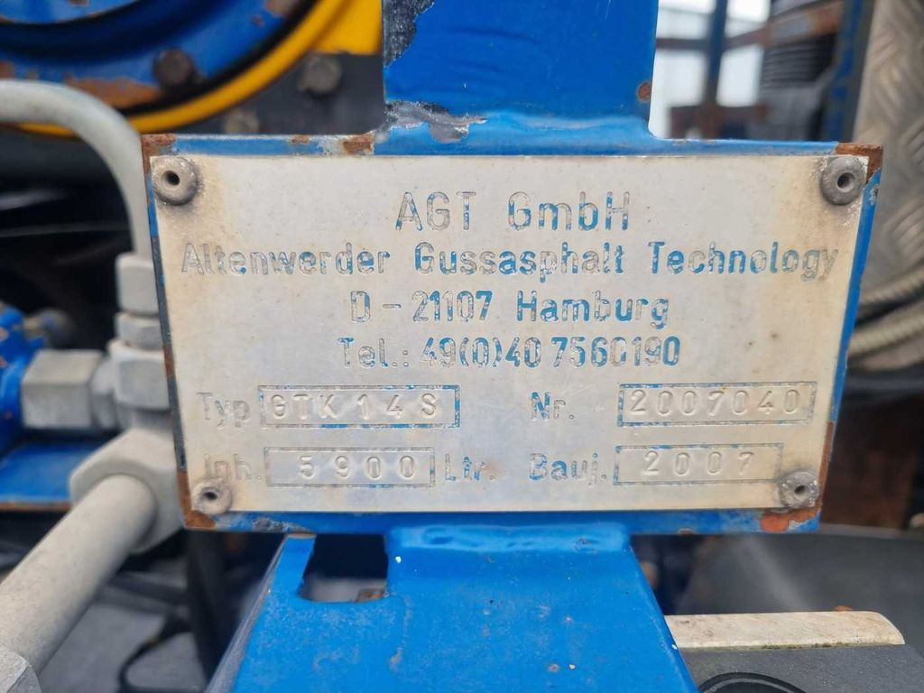 Camion MAN TGA 26.400 6x2/4 Asphaltkocher GTK MAN TGA 26.400 6x2/4 Asphaltkocher GTK: Foto 13 Camion MAN TGA 26.400 6x2/4 Asphaltkocher GTK MAN TGA 26.400 6x2/4 Asphaltkocher GTK: Foto 13