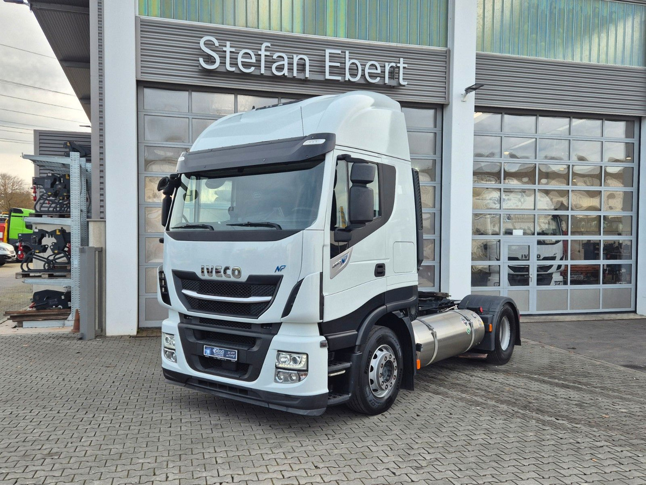 Iveco Stralis 460NP LNG 4x2 3 Stück - Cap tractor: Foto 1 Iveco Stralis 460NP LNG 4x2 3 Stück - Cap tractor: Foto 1