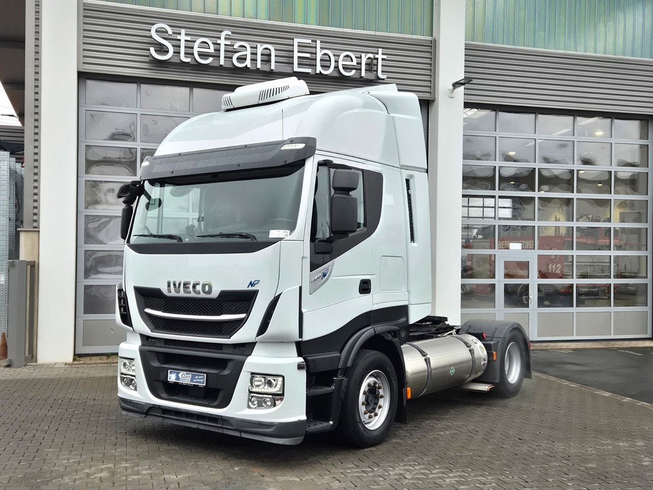Iveco Stralis 460NP LNG Intarder 3 Stück - Cap tractor: Foto 1 Iveco Stralis 460NP LNG Intarder 3 Stück - Cap tractor: Foto 1