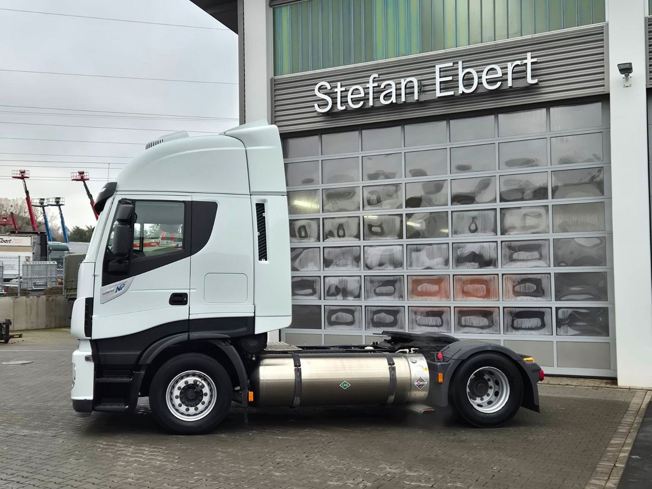 Iveco Stralis 460NP LNG Intarder 3 Stück - Cap tractor: Foto 4 Iveco Stralis 460NP LNG Intarder 3 Stück - Cap tractor: Foto 4